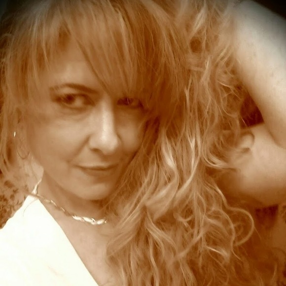 Meet your Posher, Tammy - Picture 1 of 1